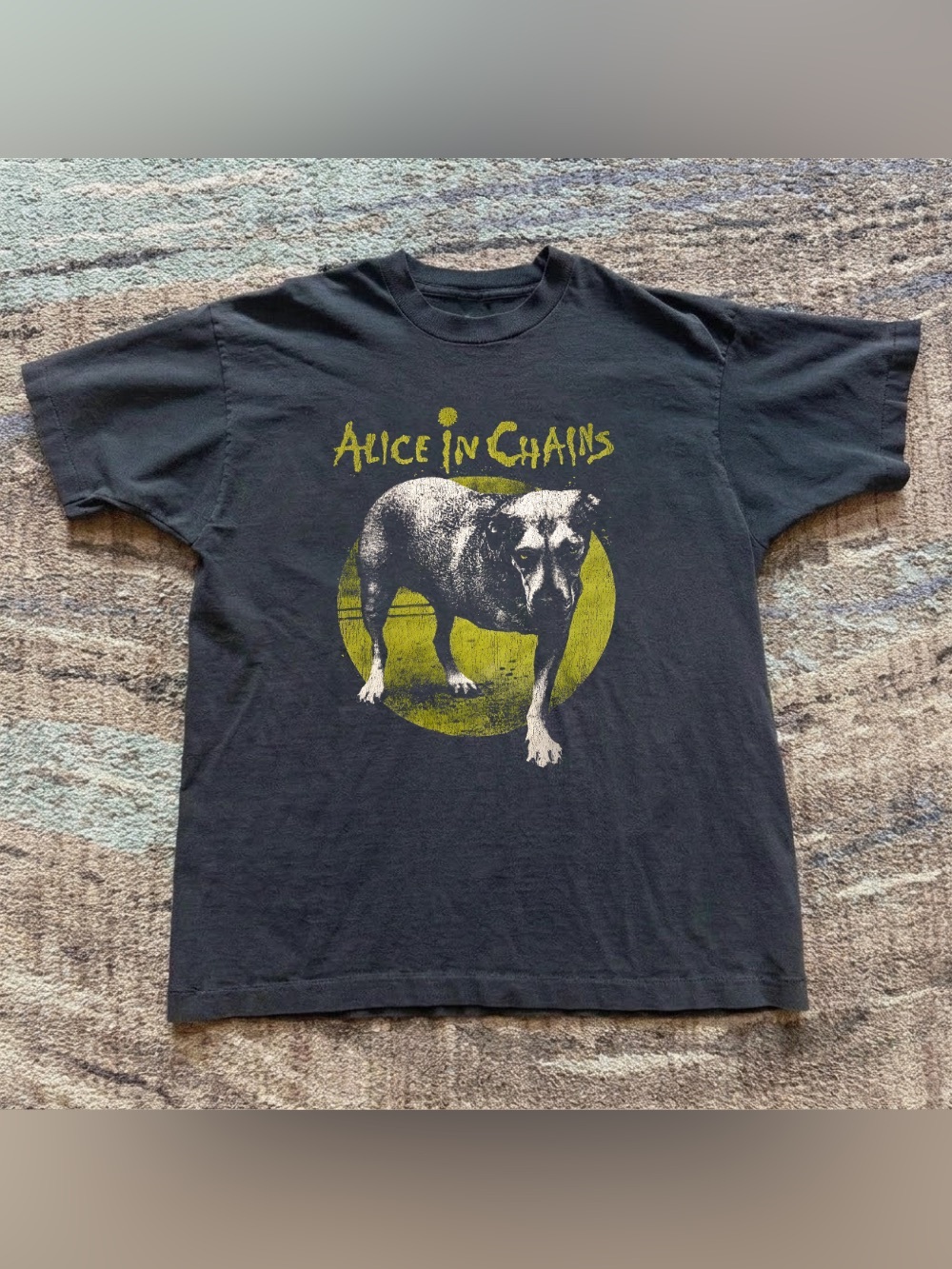 Alice In Chains Three Legged Tripod Dog Black Grunge Rock Graphic T-Shirt